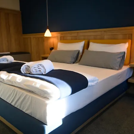 Gelber Loewe Hotel